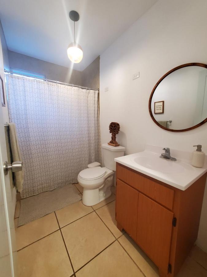 Aguadilla Waves Apt Free Parking & Wifi 8 Minute Walk From Crashboat Beach מראה חיצוני תמונה