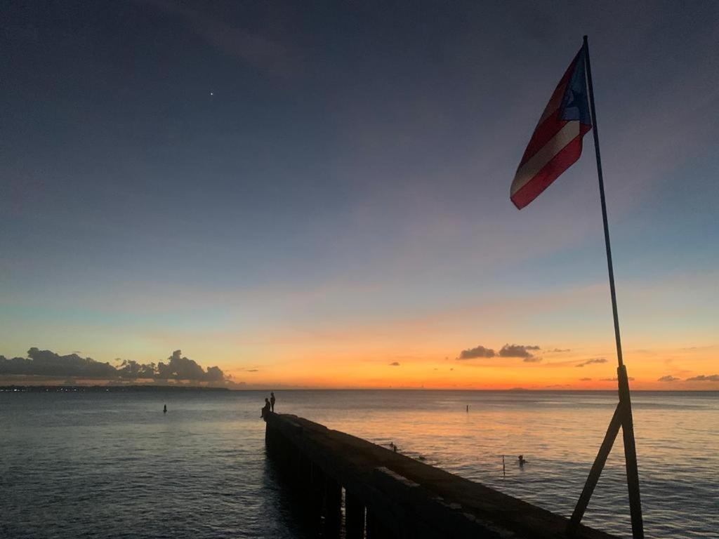 Aguadilla Waves Apt Free Parking & Wifi 8 Minute Walk From Crashboat Beach מראה חיצוני תמונה