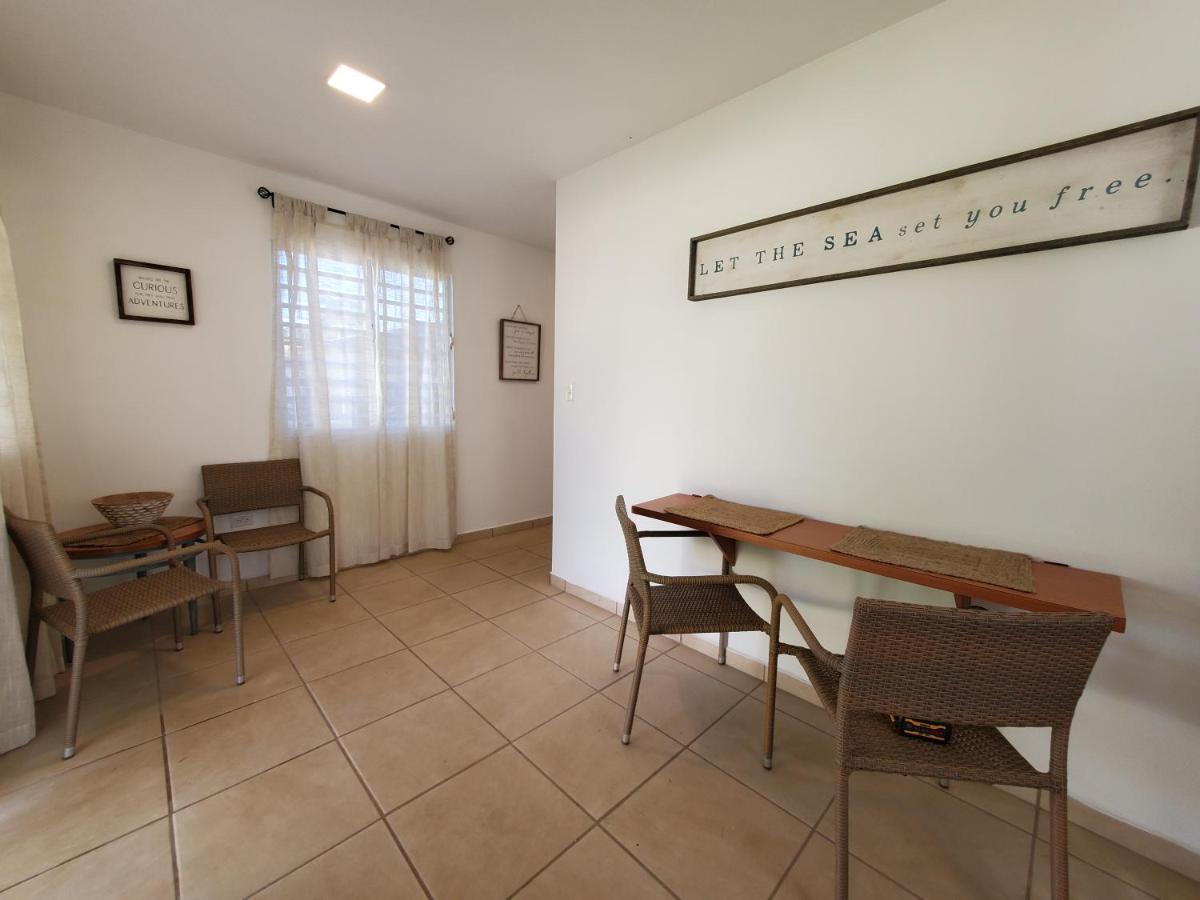 Aguadilla Waves Apt Free Parking & Wifi 8 Minute Walk From Crashboat Beach מראה חיצוני תמונה